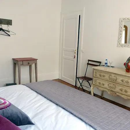 Alojamento de Acomodação e Pequeno-almoço Villabona 3*